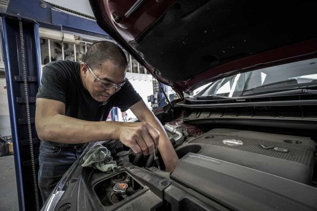 Mécanicien automobile : son salaire et son évolution de carrière