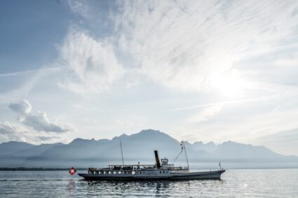 Pourquoi faire le tour du lac Léman en bateau pourrait-il être l’aventure de votre été ?