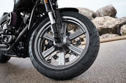 L’importance des pneus dans les tours de piste à moto