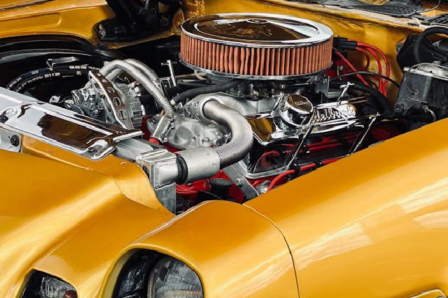 moteur voiture coupé