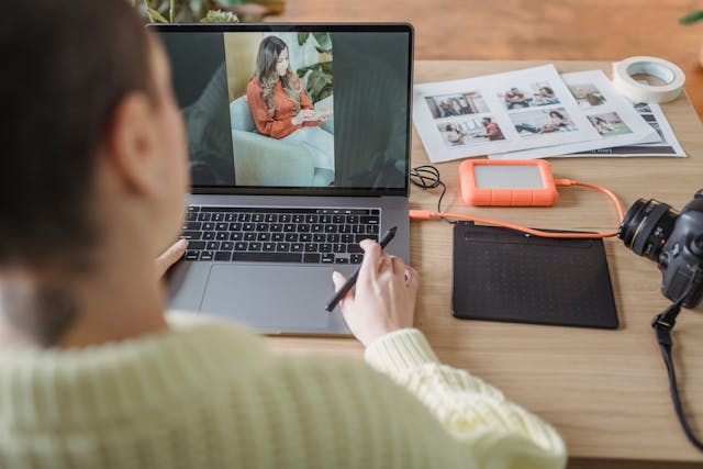 Photographe professionnel à Paris : portraits et reportages sur mesure pour chaque occasion professionnelle