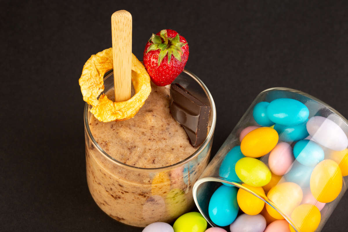 Recette gourmande : comment préparer un cocktail bonbon Twix irrésistible
